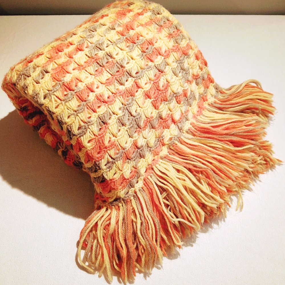 ❣️VINTAGE HAND KNIT OVERSIZED THROW❣️